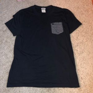 Tee - Abercrombie & Fitch